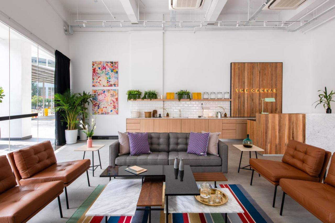 The Canvas Hotel Кланг Экстерьер фото